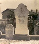 Petone Scrimshaw Graves